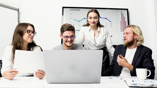 為何您的企業(yè)亟需一款定制APP：以領(lǐng)未來商業(yè)潮流